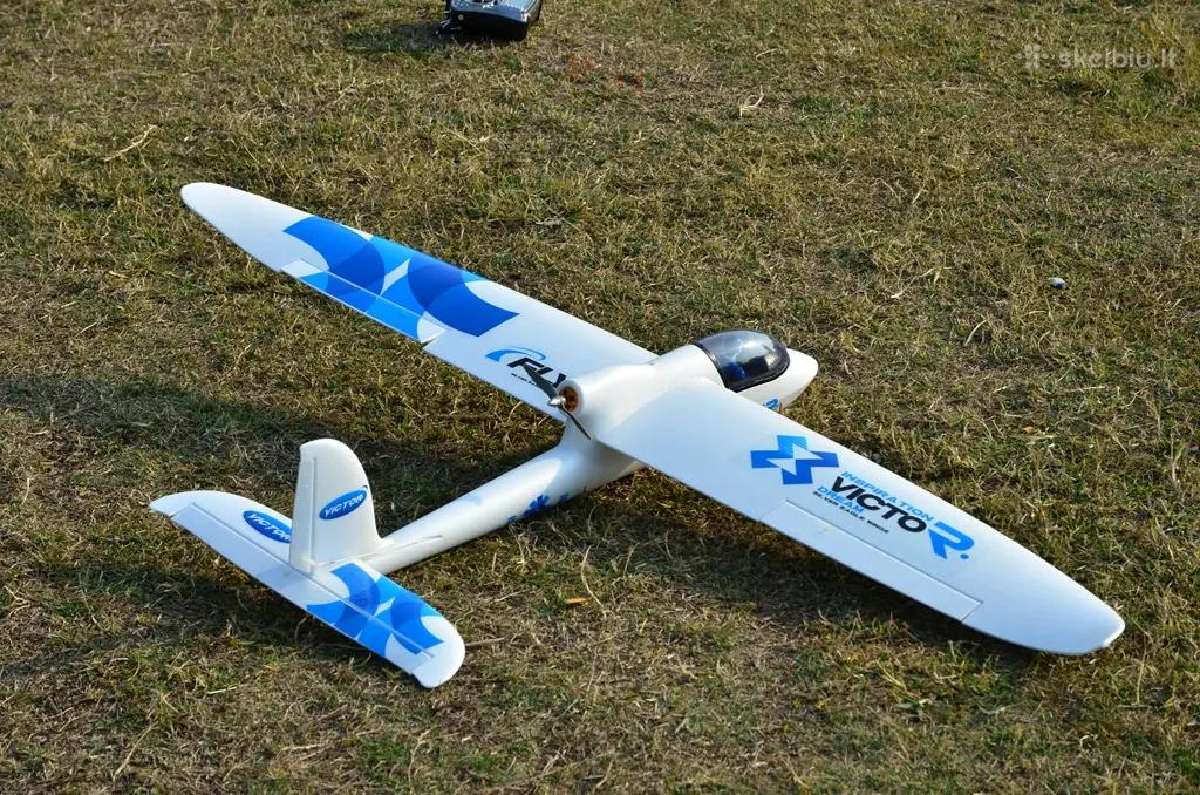 Nauji RC lėktuvai Sky Surfer 1400mm - nuotraukos Nr. 12