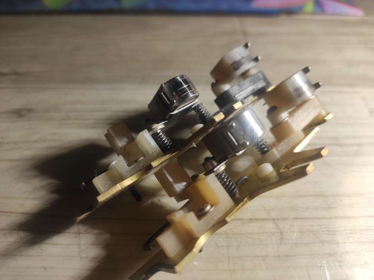 Magnetofono vilma galvuciu blokas - nuotraukos Nr. 2