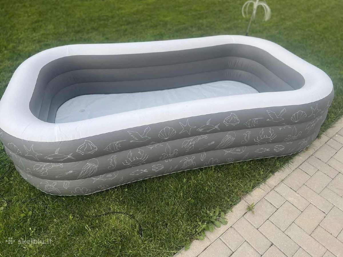 Pripučiamas naujas Kesser firmos baseinas