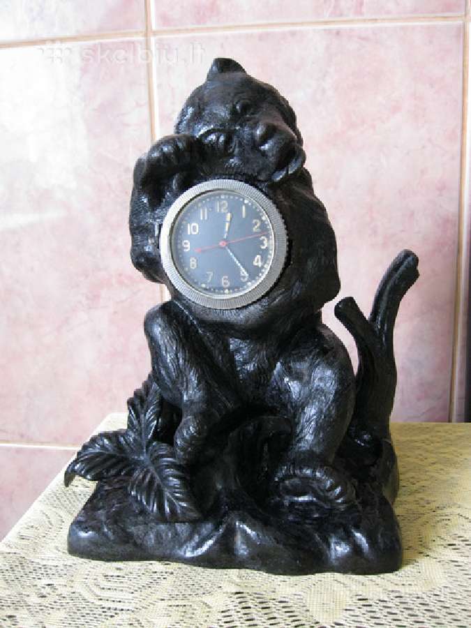 Laikrodis. .labai Grazus.kasli . 5,5 kg.