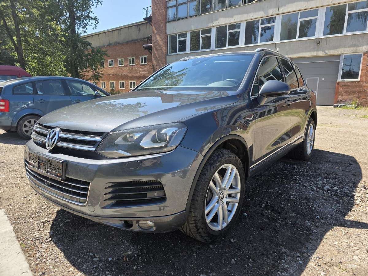Volkswagen Touareg dalimis VW Touareg dalys