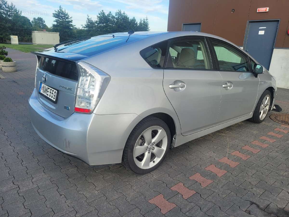 Toyota hibridų nuoma arenda car rent Bolt Volt Ube - nuotraukos Nr. 7