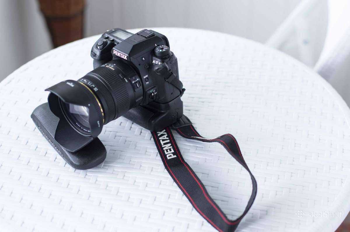 Pentax K5 su objektyvu. Kadrų skaičius 6510