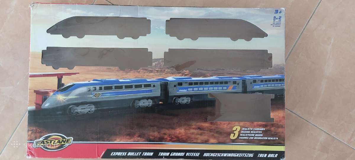 Žaislinis elektrinis traukinukas