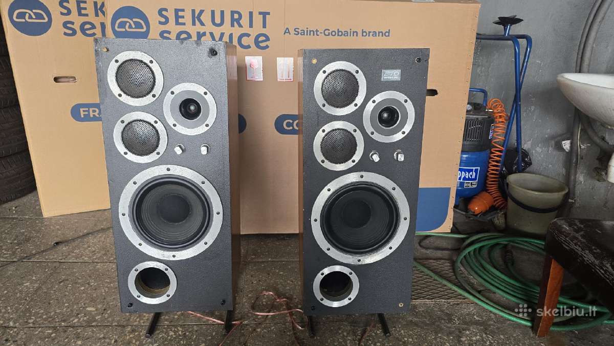 Wharfedale E 70 kolonėlės.