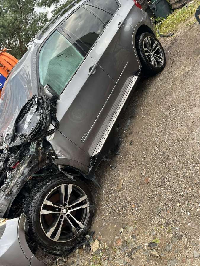 Bmw automobiliai dalimis Klaipedoje - nuotraukos Nr. 4