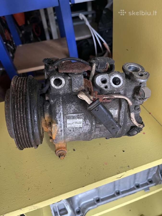 Mercedes benz cla250 variklio dalys - nuotraukos Nr. 8