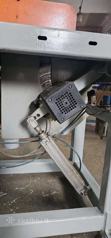 Medžio skersavimo staklės Forma Rkg 450 pneumatic - nuotraukos Nr. 2