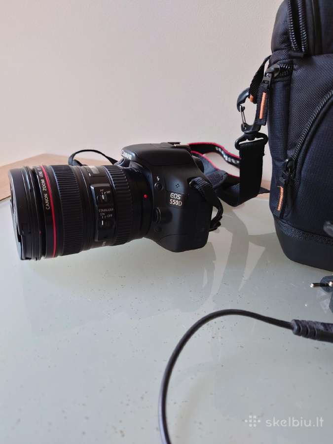 Canon EOS 550d su objektyvu Ef 24-105 mm 1:4 L Is