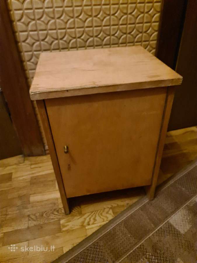 Sena spintelė