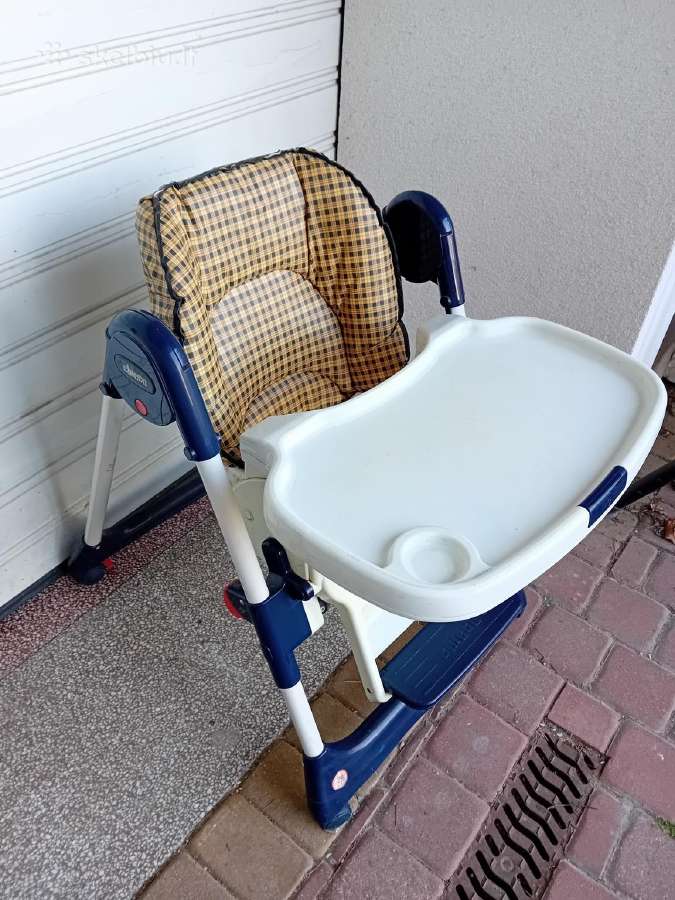 Maitinimo kėdutė su staliuku Chicco