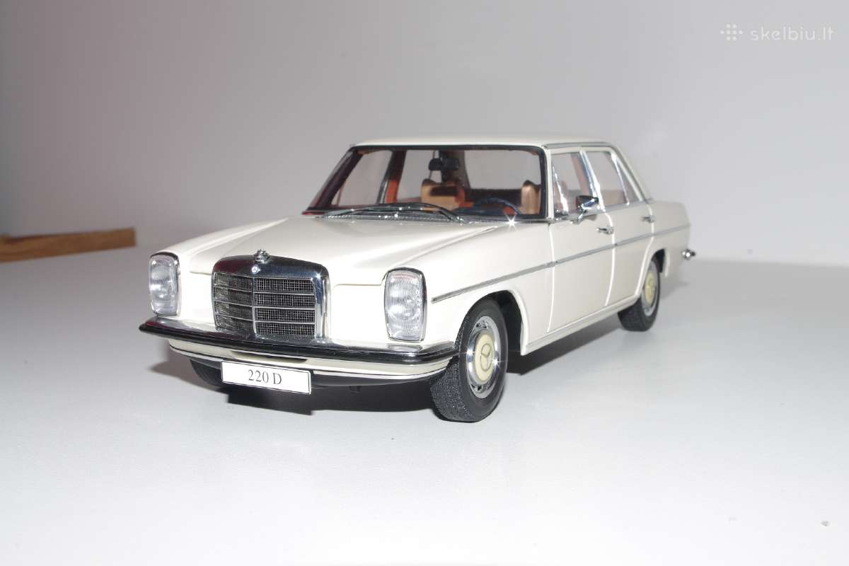 Mercedes-benz/8 220 D (Mastelis 1:18)