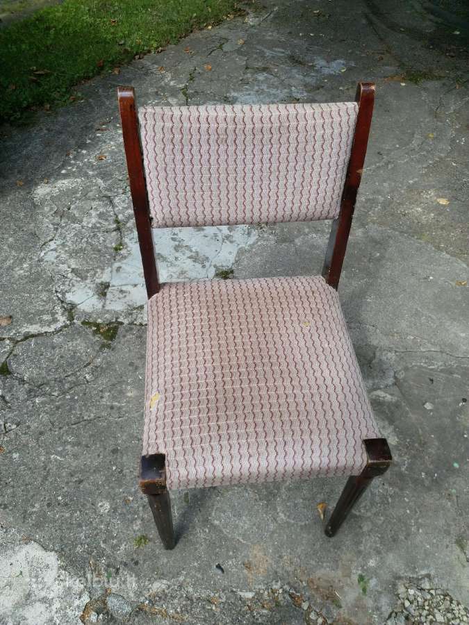 Kėdė nerestauruota
