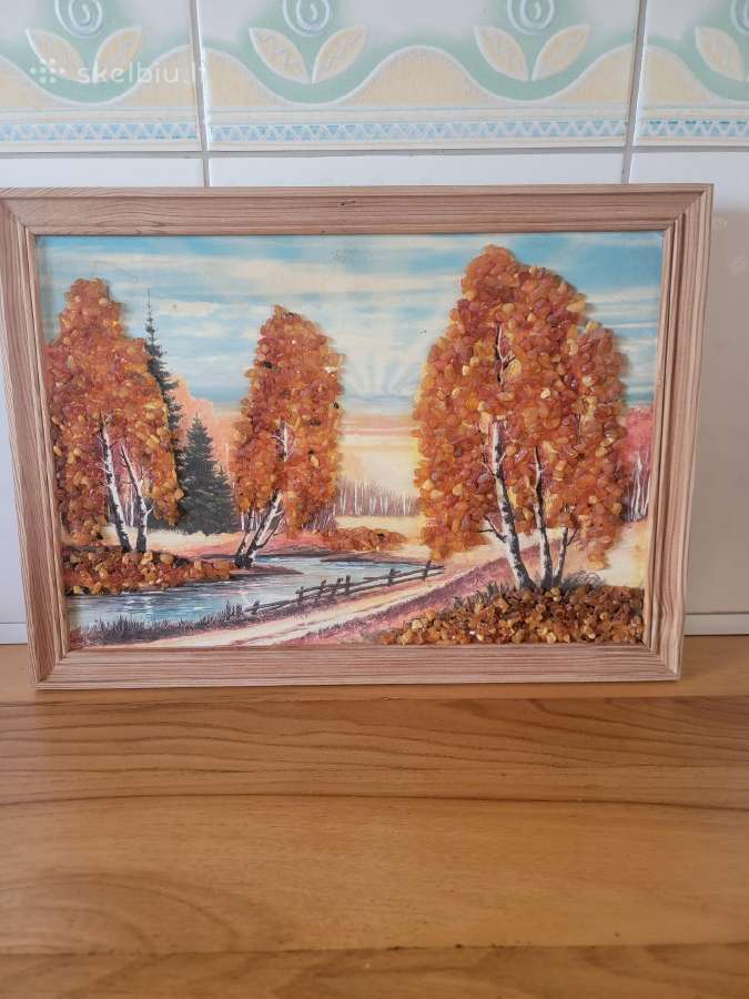 Gintaru dekoruotas paveikslas "Rudens peizažas"
