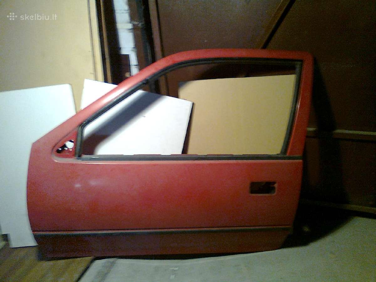 Suzuki Swift 1998 m. vairuotojo pusės durys