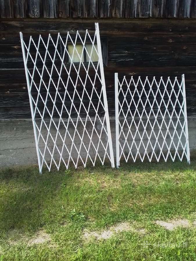 Kalvio darbo metalinė tvora ir sustomemos grotos