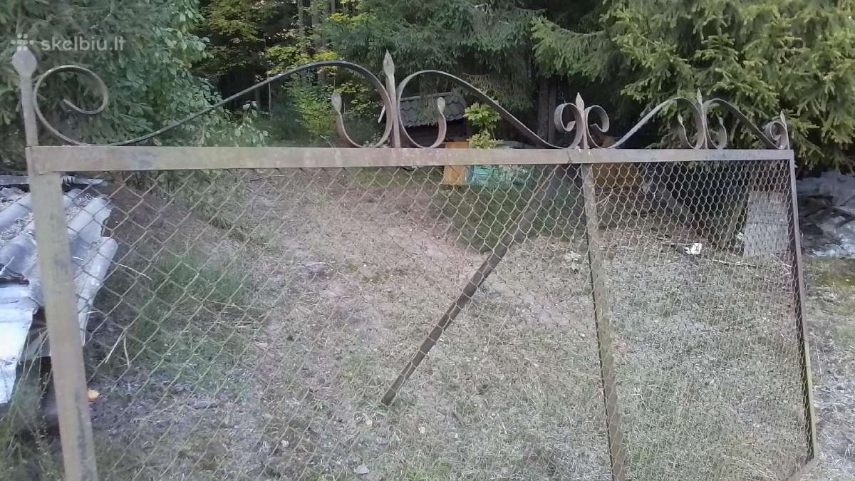 Kalvio darbo metalinė tvora ir sustomemos grotos - nuotraukos Nr. 5