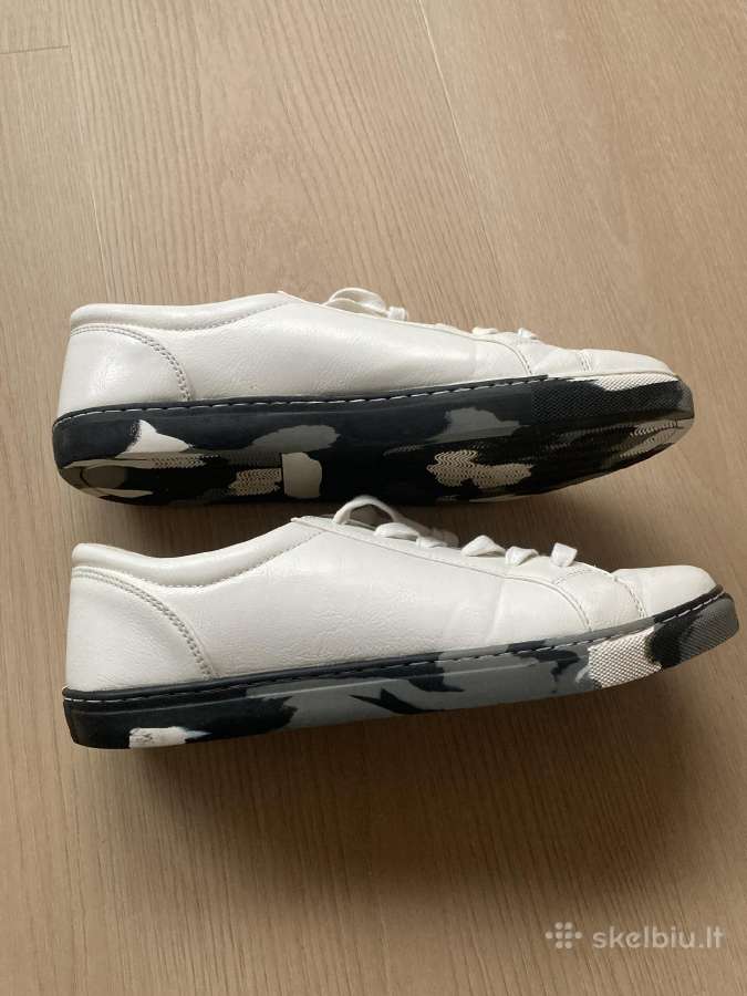 Asos laisvalaikio bateliai 45 d.
