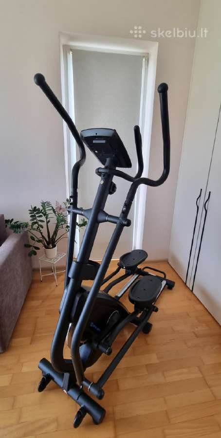 Parduodu elipsinį treniruoklį Capital Sports Helix