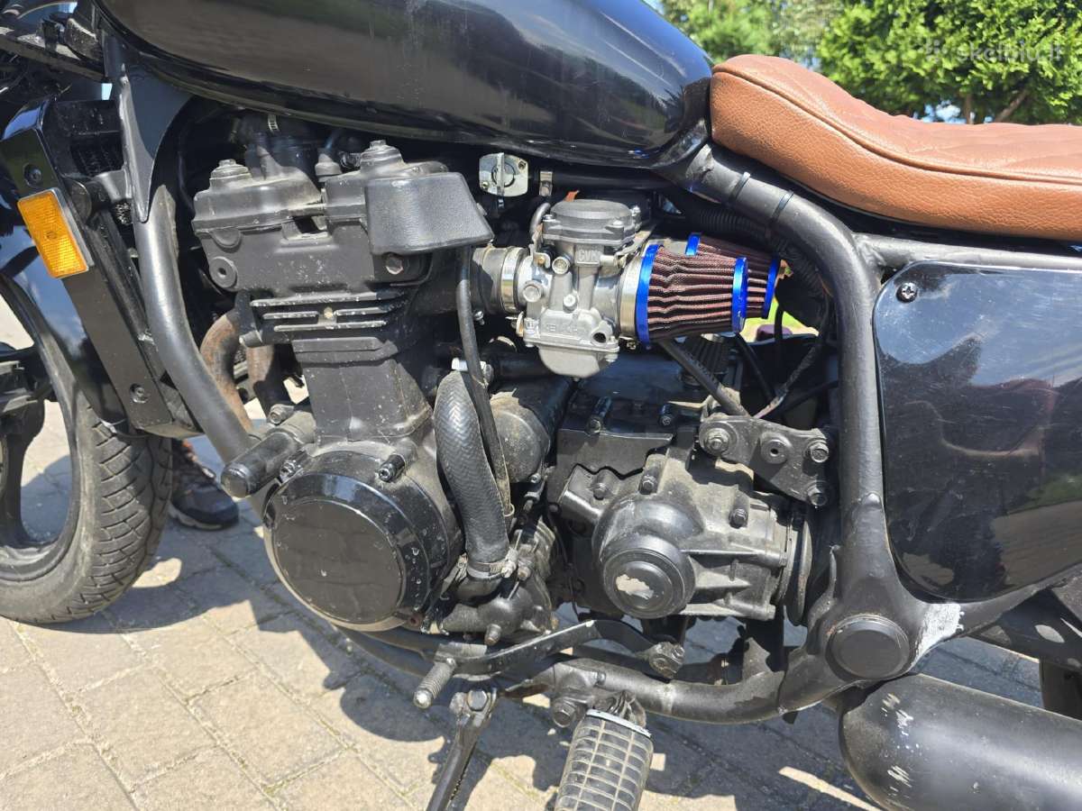 Parduodu čioperį Kawasaki Zl600, custom - nuotraukos Nr. 9