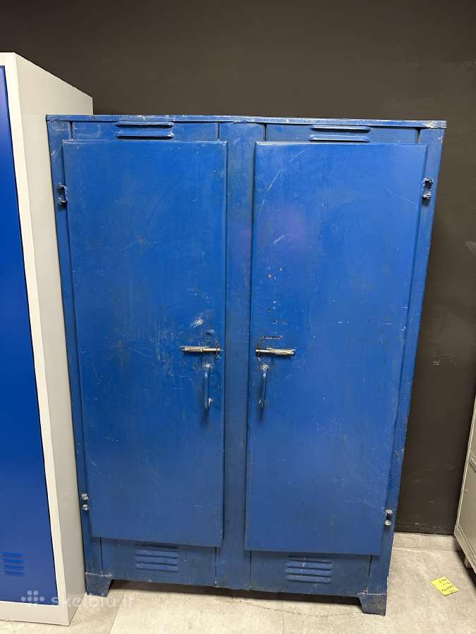 Metalinės persirengimo spintelės