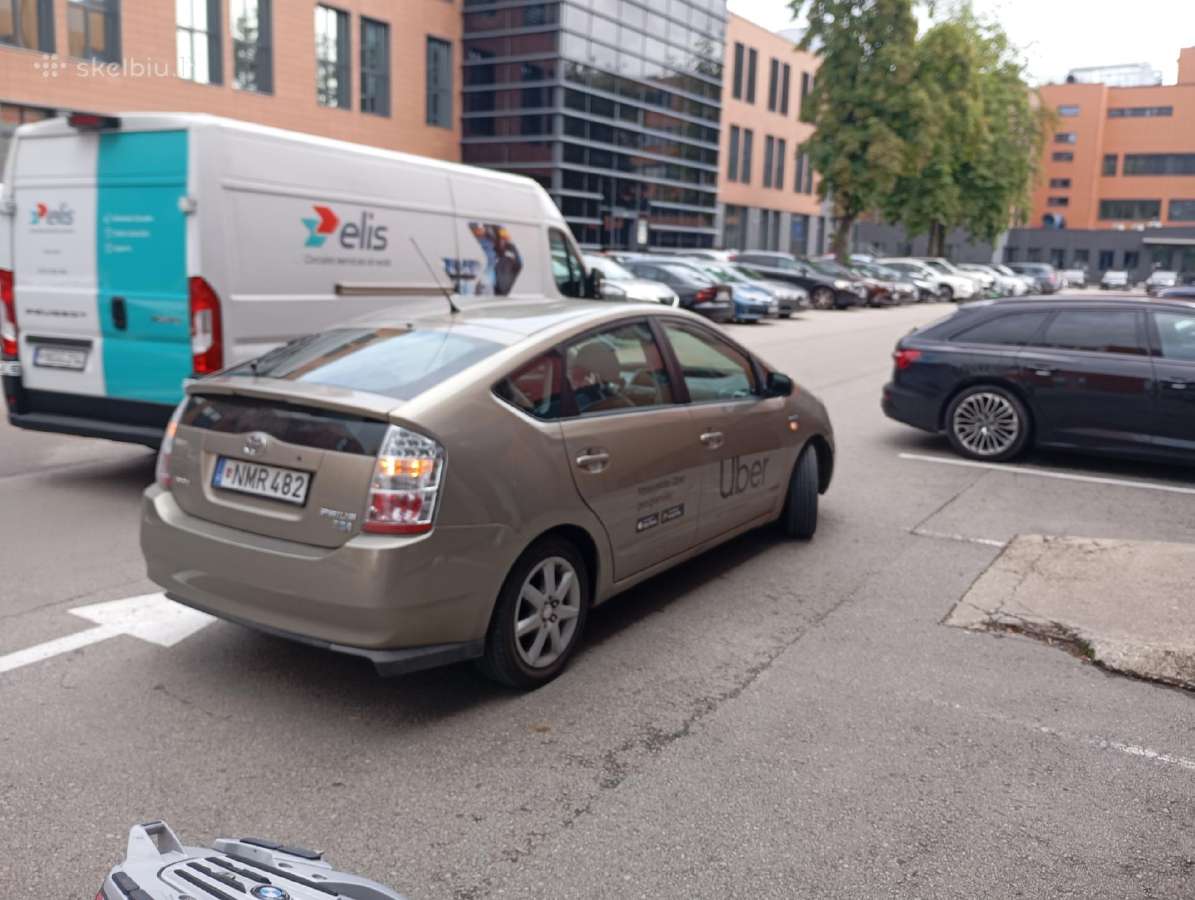 Toyota Prius nuoma - nuotraukos Nr. 23