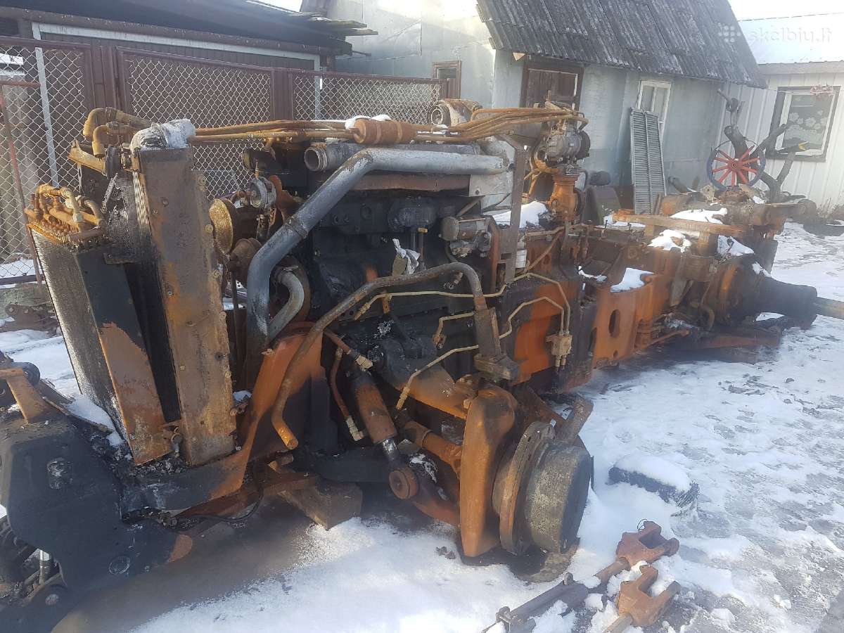 Traktoriaus John Deere 8420 atsarginės dalys - nuotraukos Nr. 2