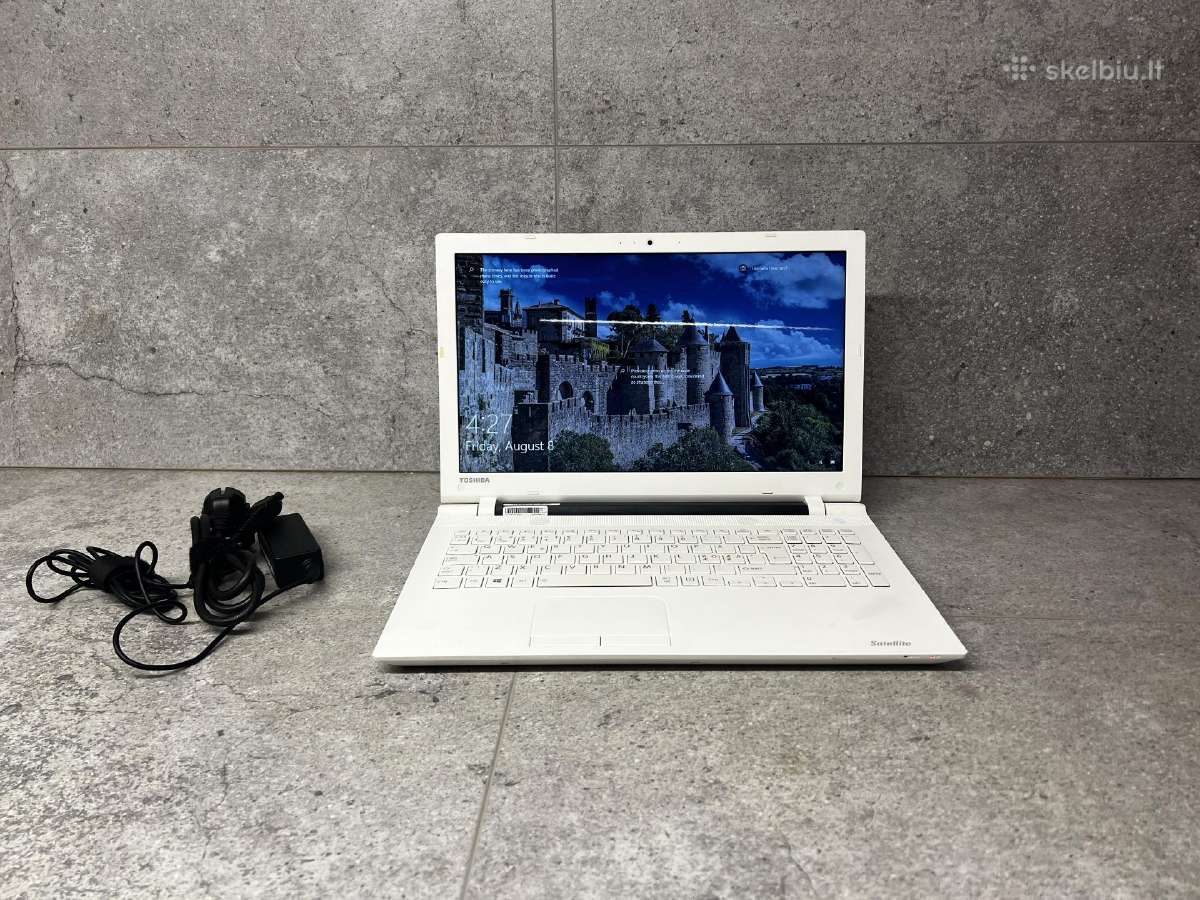 Toshiba 15.6hd LED Amd Quadcore A4 Ram8gb SSD