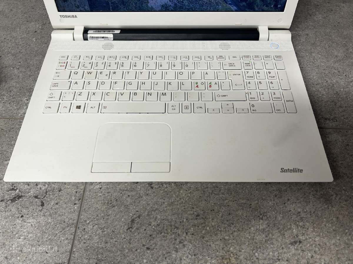 Toshiba 15.6hd LED Amd Quadcore A4 Ram8gb SSD - nuotraukos Nr. 4