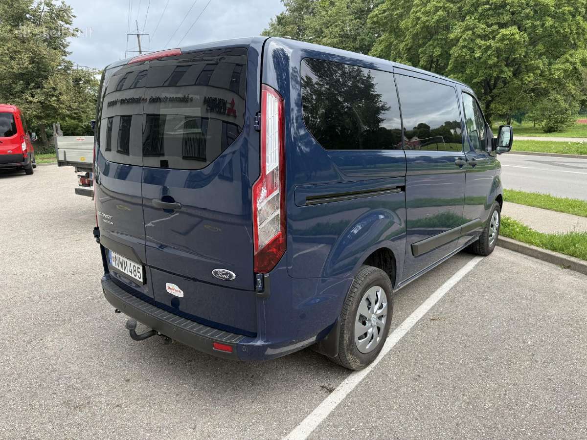Keleiviniu mikroautobusu nuoma - nuotraukos Nr. 13