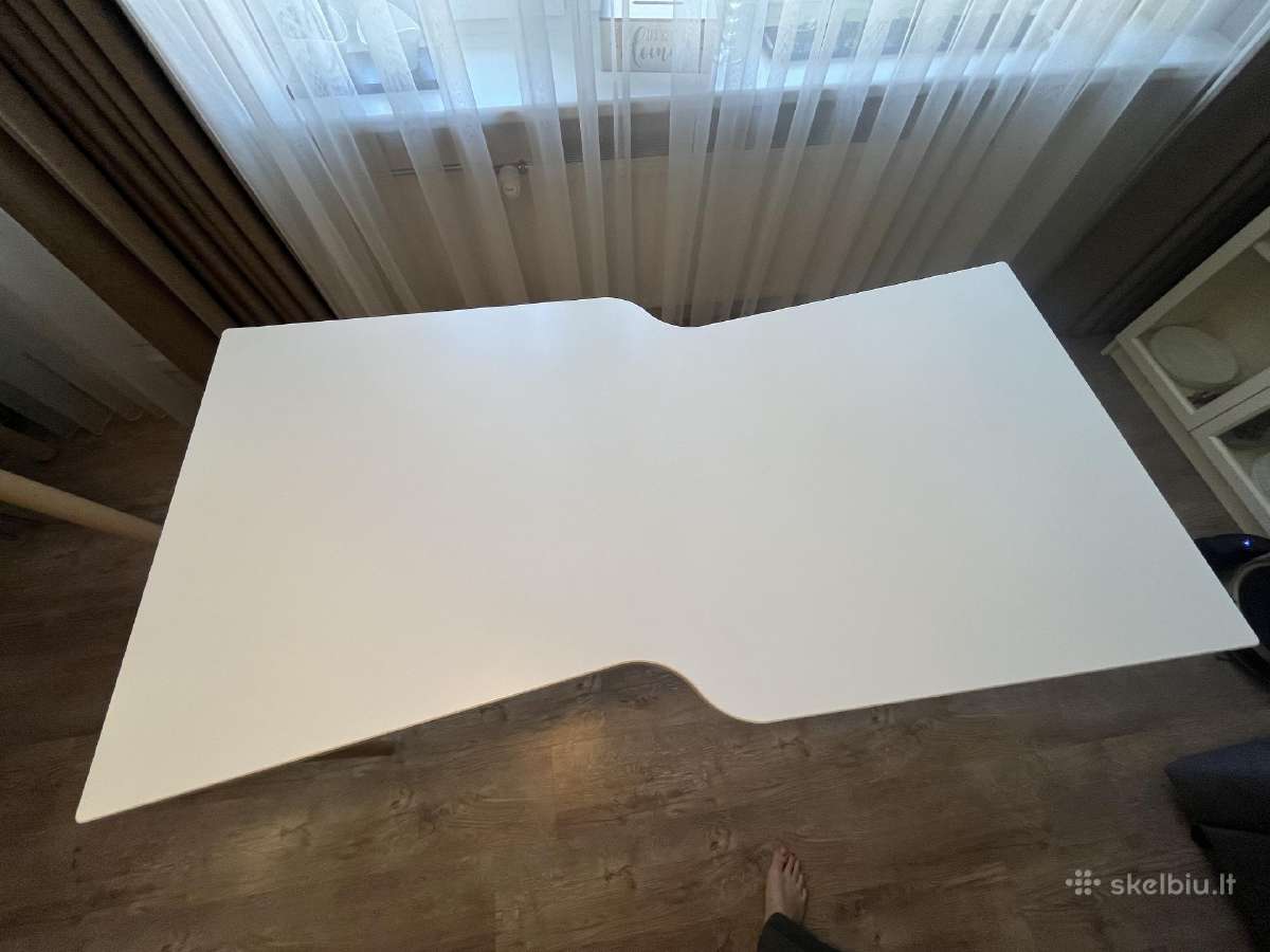 Hissmon Ikea stalas