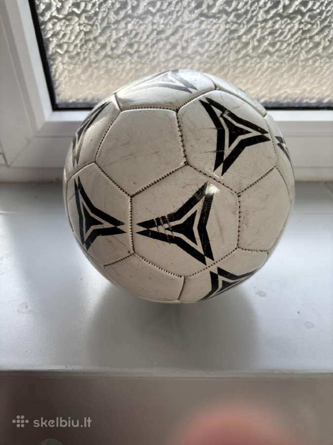 Parduodamas futbolo kamuolys - nuotraukos Nr. 2