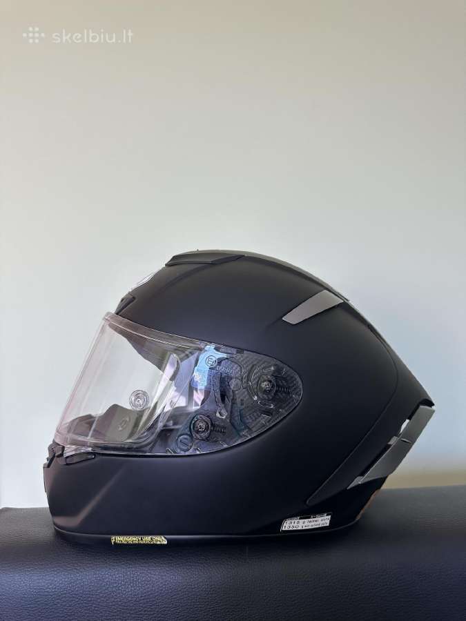 Sportinis motociklo salmas Shoei - nuotraukos Nr. 3