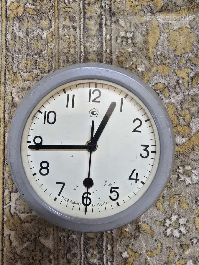 Laivo kajutės laikrodis