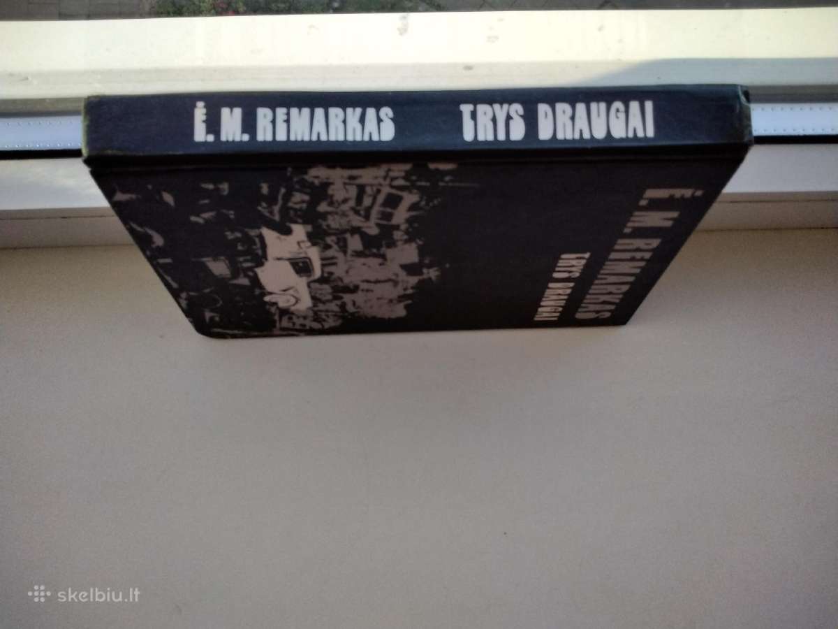 E. M. Remarkas. Trys draugai. Juodasis obeliskas - nuotraukos Nr. 9