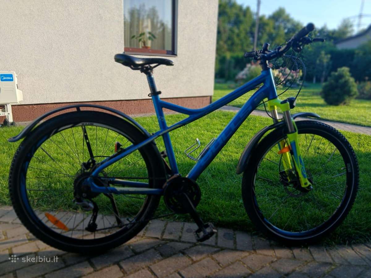 Parduodu tvarkinga 27 bėgių vokiška dvirati.