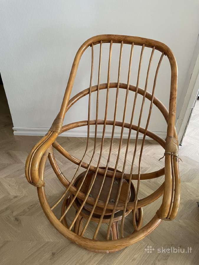 1970-ųjų „papasan“ stiliaus poilsio kėdė