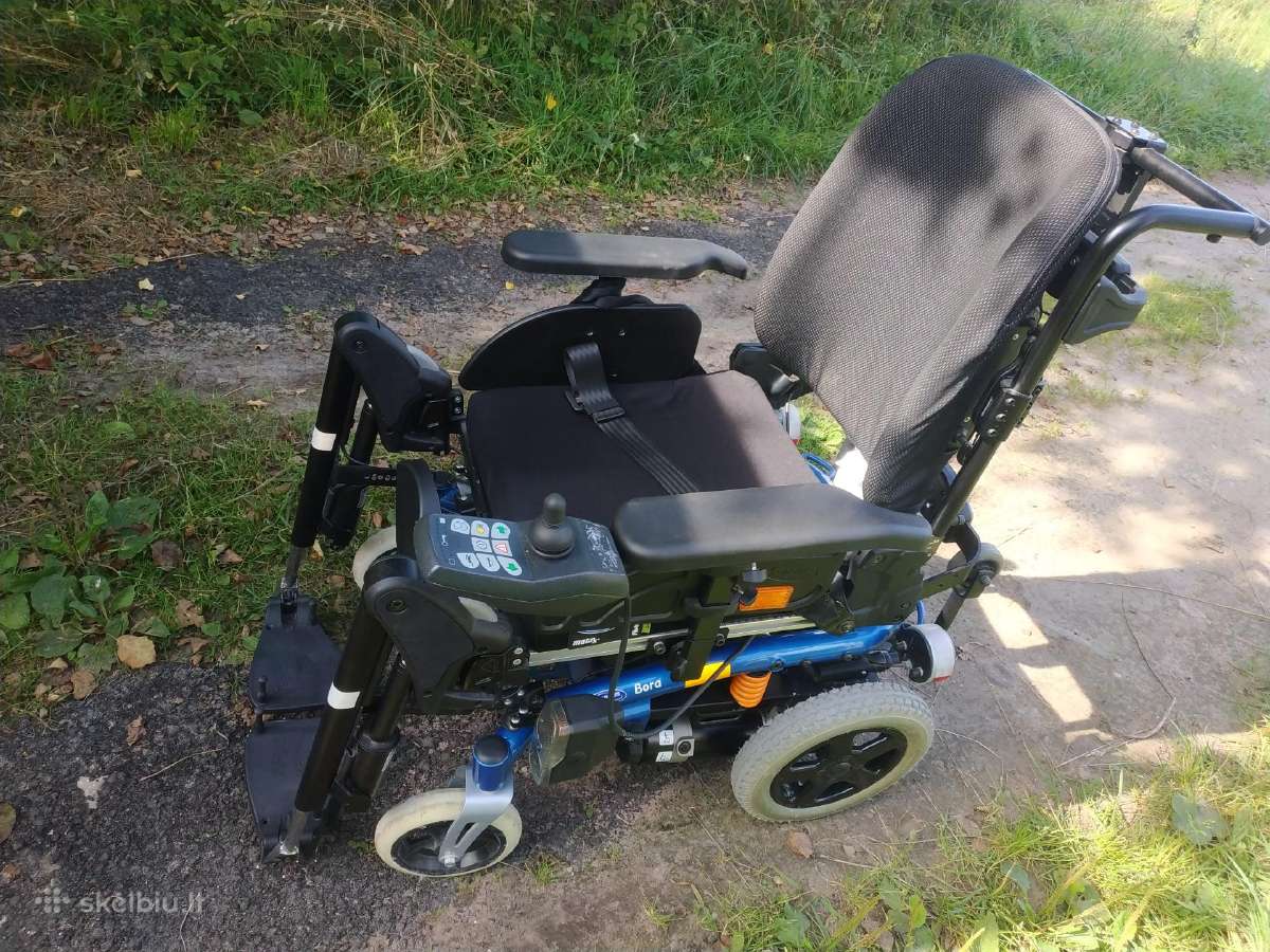 Elektrinis neįgaliojo vežimėlis Invacare