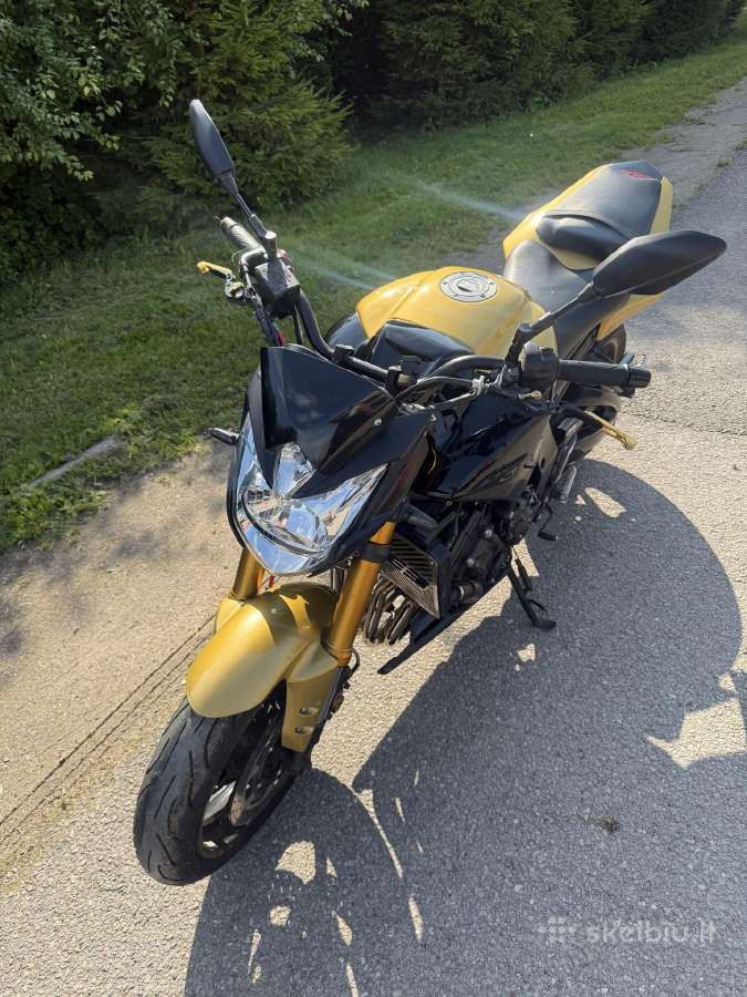 Yamaha -Fz8