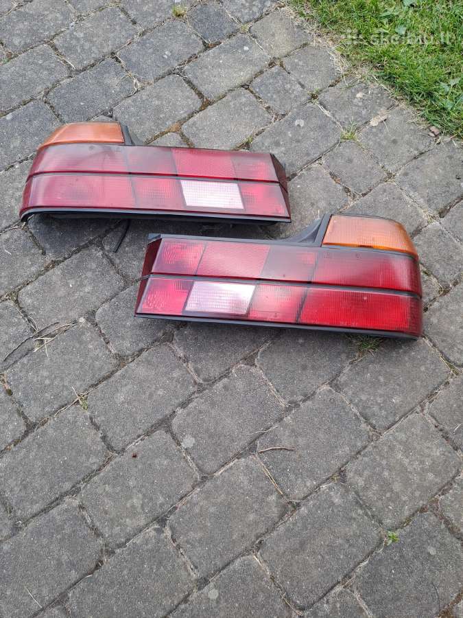 Bmw 7 1989 galiniai žibintai