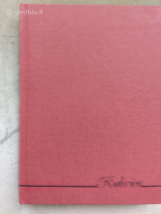 Nauja užrašų knygutė šone su raidėmis