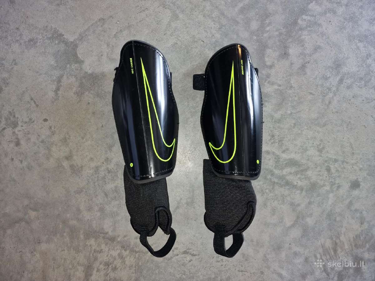 Nike Charge futbolo blauzdų apsaugos L dydis