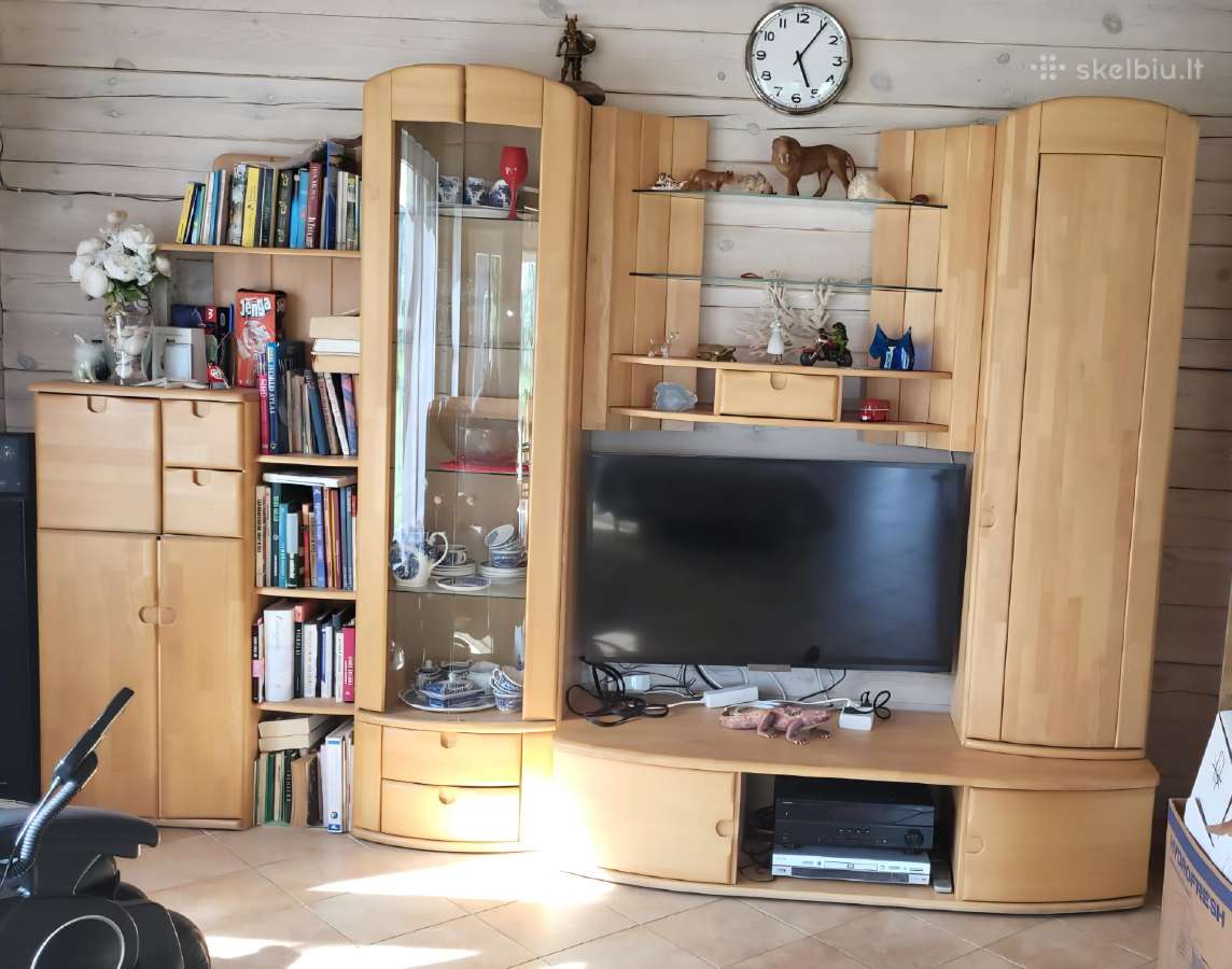Sekcija iš natūralaus medžio