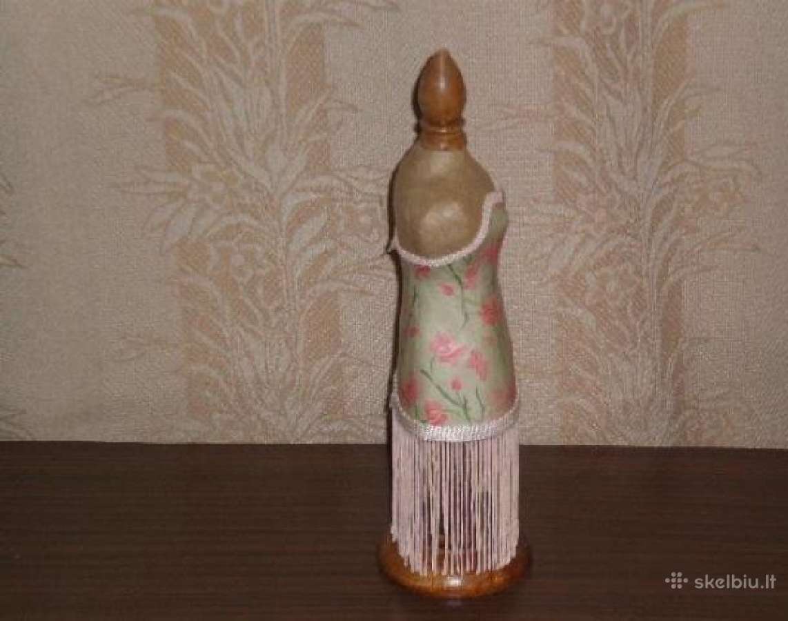 Papuosalu stovas deklas. Moters figuros stovelis - nuotraukos Nr. 4