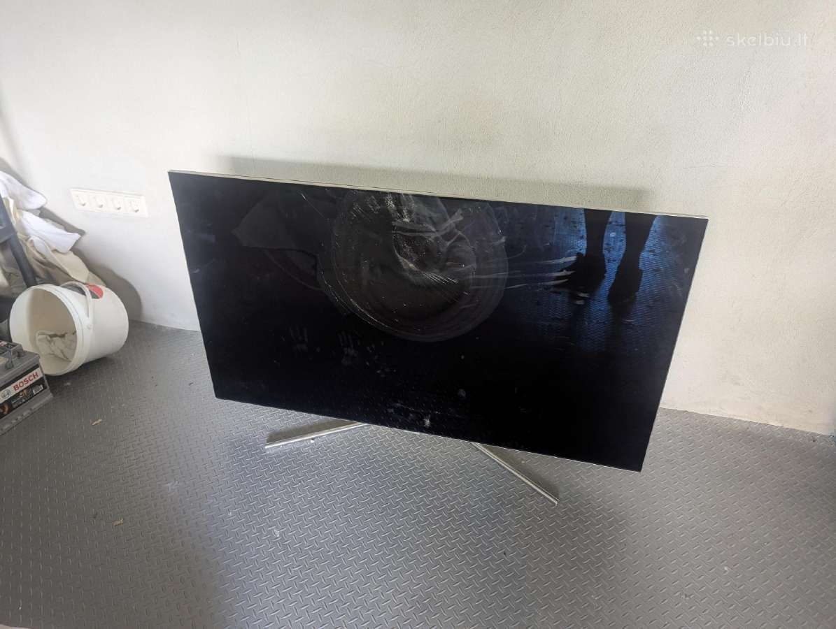 Samsung Q7f Dalys