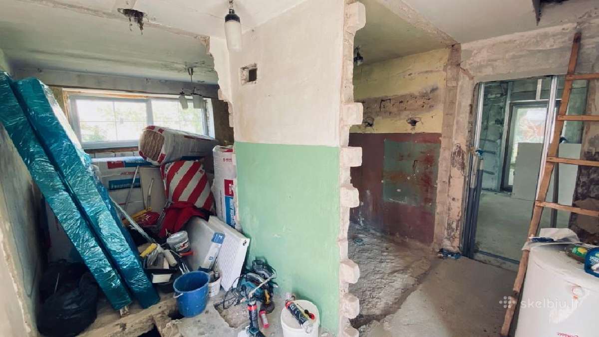 Akmenės r Kairiškiuose pardudu neįrengtą namą - nuotraukos Nr. 8