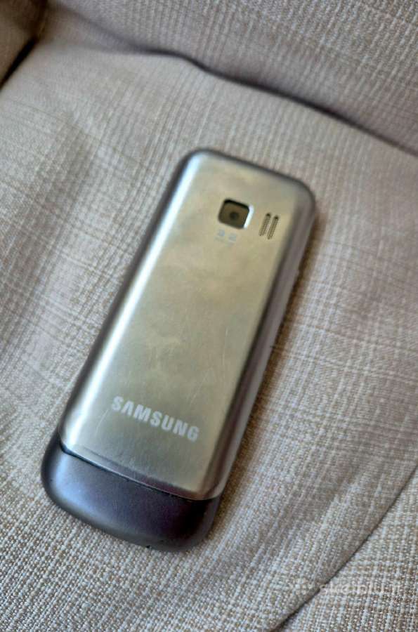 Telefonas Samsung - nuotraukos Nr. 2