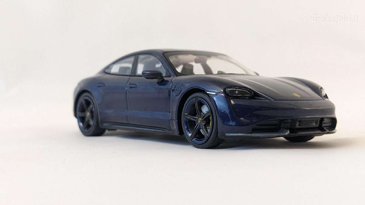 1/43 modeliukai Porsche Taycan turbo S 2019 - nuotraukos Nr. 10