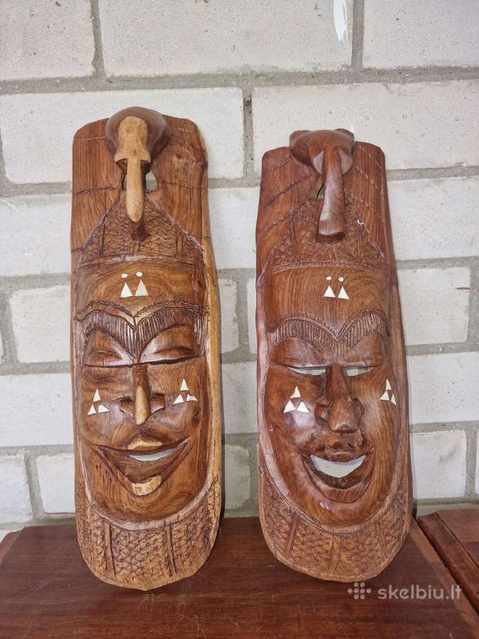 Medinės kaukės