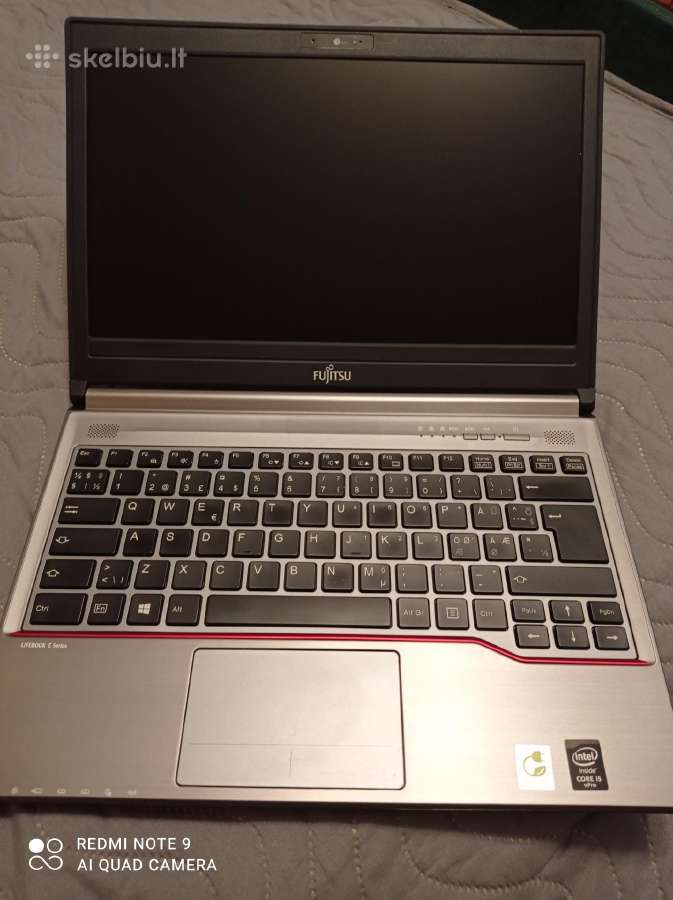 Spalvotas kopijavimo aparatas,pertvaros,kompiuteri - nuotraukos Nr. 4